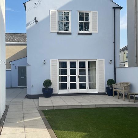 The Coach House Villa Cheltenham Bagian luar foto