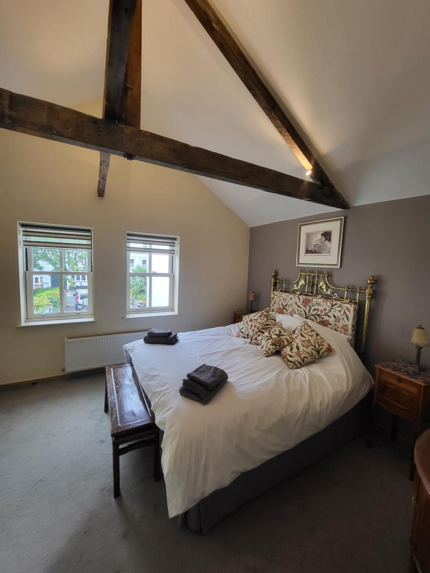 The Coach House Villa Cheltenham Bagian luar foto